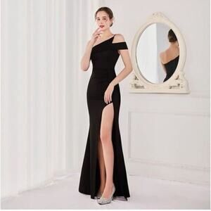 Enzo Fleur Women’s Gown Dress sz M 4/6 Satin NEW # H567